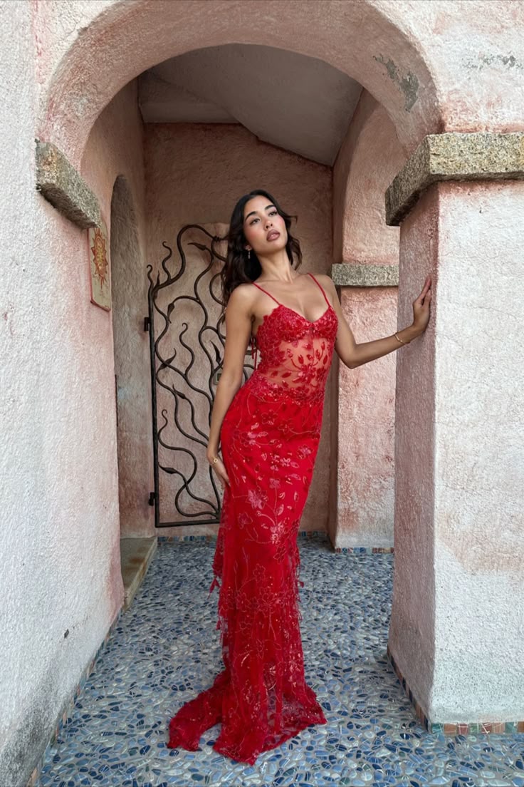 Delilah Maxi – Red | CHA COLLECTIVE