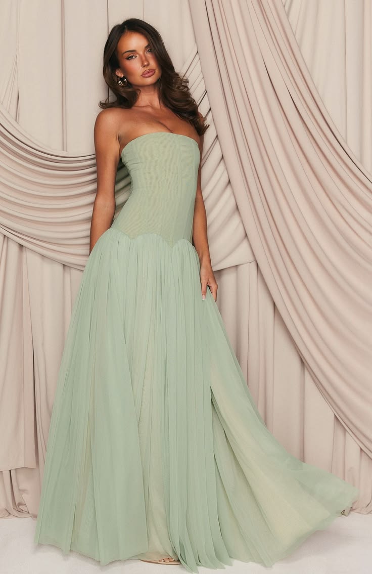 Magic Muse Maxi Dress in Mint- White Fox